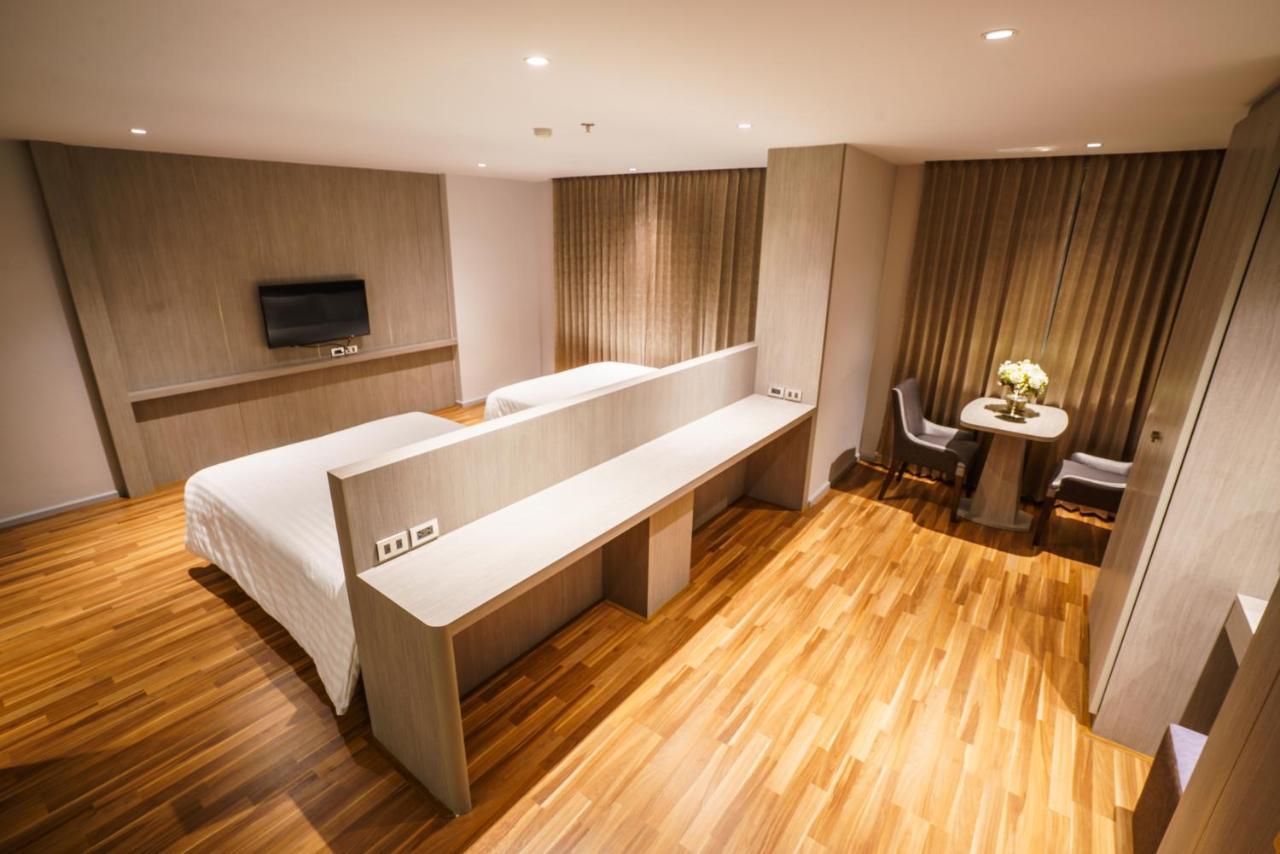 New Season Square Hotel Hat Yai Exteriör bild